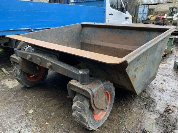 Melroe/Ingersoll-Rand 25 Dumping Hopper For Skidsteer