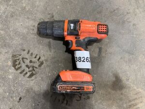 UNRESERVED Black & Decker 18V Drill