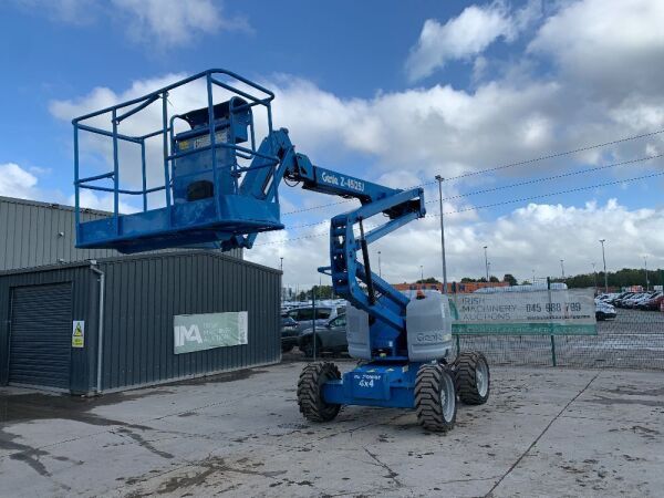 2008 Genie Z-45/25 Articulated Diesel Boom Lift