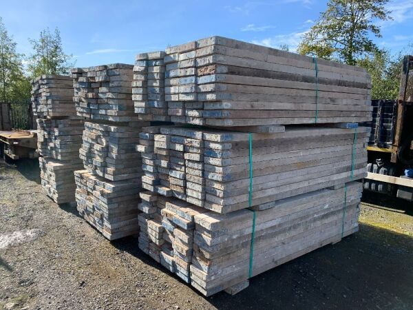 Approx 450 x 8FT Scaffolding Boards (9 x Bundles Of 50)