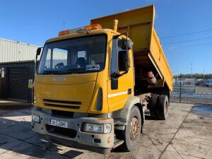 UNRESERVED 2004 Iveco Eurocargo 180E21 4x2 18T Tipper c/w Tar Spraying Unit