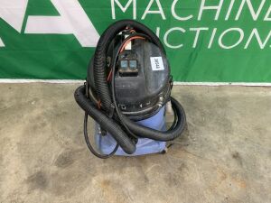 Numatic Wet/Dry Hoover