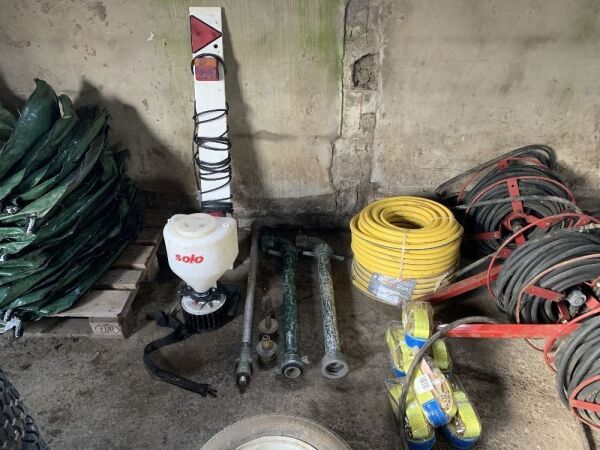 Lot To Contain 2 x New Water Hoses, 6 x New Ratchet Straps (2.5T 9M), Fire Hydrant Keys, Trailer - Lights & More