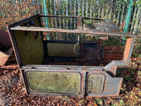 UNRESERVED Dumper Cab