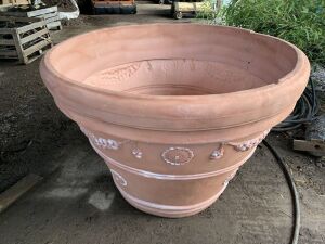 Large Heavy Duty Terracotta Plant Pot