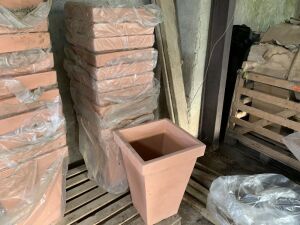 Approx 10 x Heavy Duty 45L Terracotta Plant Pots