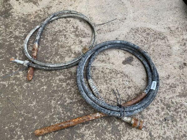 UNRESERVED 2 x Poker Hoses & Moles