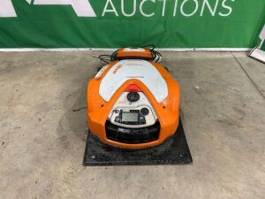 UNRESERVED 2019 Stihl RMI632 iMOW Robotic Mower c/w Charger