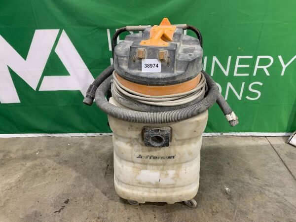 UNRESERVED Predator 110V Wet/Dry Vacuum