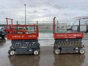 UNRESERVED 2 x 2018/2014 Skyjack SJ3219 Electric Scissors Lifts