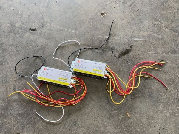 UNUSED 2 x Predator Fluorescent Lamp Ballasts To Suit 4 x 36W