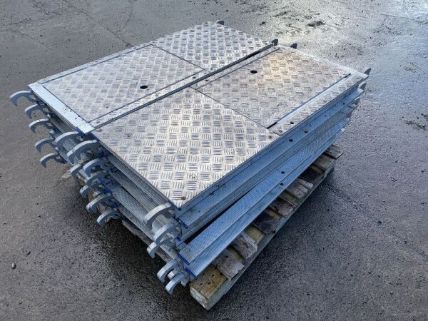 10 x Scaffolding Platforms