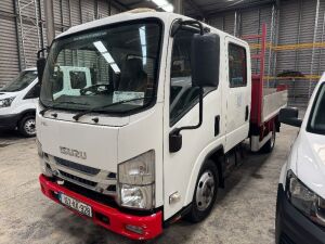 UNRESERVED 2015 Isuzu NLR 85 3.5T Crew Cab Tipper