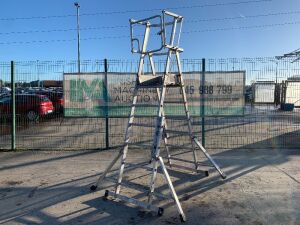 Youngman 4-6 Step Extendable Podium Ladder
