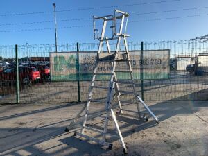 Youngman 4-6 Step Extendable Podium Ladder