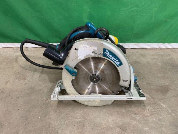 UNRESERVED 2020/2021 Makita 5008MG & Makita HS7601 110V Skill Saw