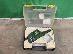 UNRESERVED Engraver