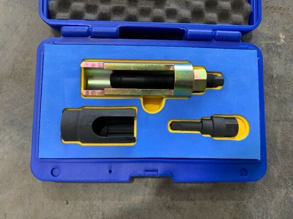 UNRESERVED Merc Benz Diesel Injector Puller (GCBA1761)
