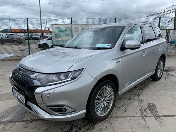UNRESERVED 2019 Mitsubishi Outlander PHEV Instyle 4DR Auto Petrol/Plug In