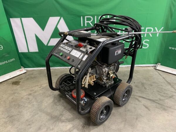 UNRESERVED Hyundai HYW4000DE 3600PSI Portable Diesel Power Washer c/w Lance & Hose