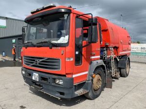 UNRESERVED 2006 Volvo FL180 Johnston Sweeper