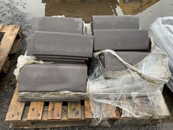 UNRESERVED 1 x Pallet Of Roofing Caps & Roofing Slates