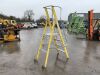 UNRESERVED 3 Rung Yellow Fiberglass 2.61m 150KG Ladder - 4