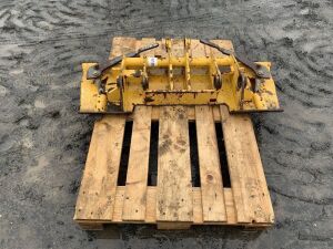 Loader to Skidsteer Adaptor Plate