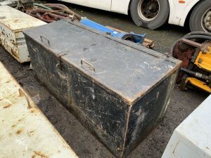 UNRESERVED Black Truck Mounted Job Box