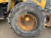 UNRESERVED 2005 Komatsu WA320-5H Agri Loader - 24