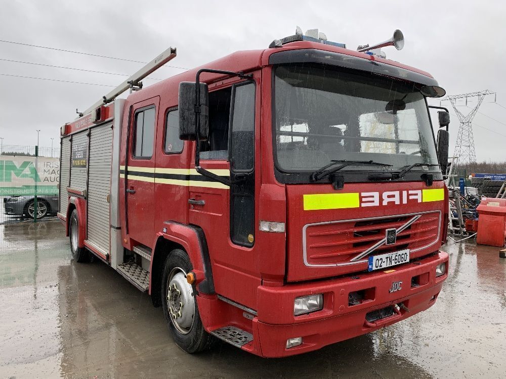 2002 Volvo FL6 .14 Saxon 15T 5480 Fire Engine TIMED