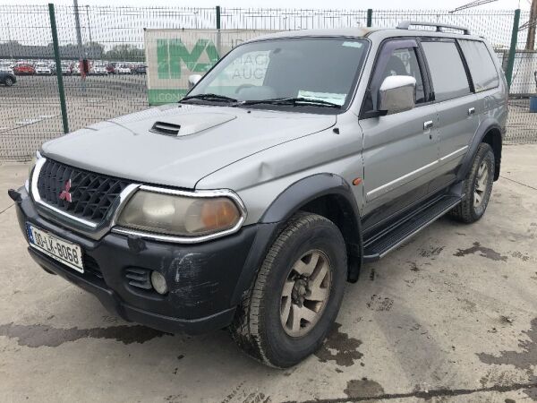 2000 Mitsubish Pajero Sport 2.5D 5 Dr Jeep