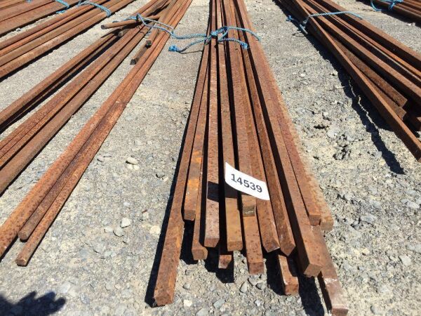 Quantity of Approx 20ft Lenghts of Metal Cube Rods