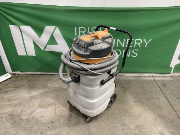 UNRESERVED Predator 90L 110v Wet/Dry Vacuum