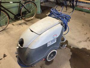 Nilfisk Advance CA 410 Pedestrian Scrubber