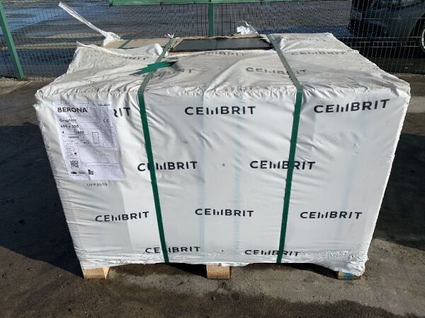 UNRESERVED Pallet Of Cembrit Berona 1000PCS Of 600 x 300 4mm Graphite Roofing Slates