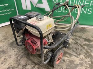 UNRESERVED Honda GX390 Heavy Duty Portable Petrol Power Washer