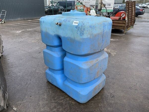 UNRESERVED Blue Water Tank