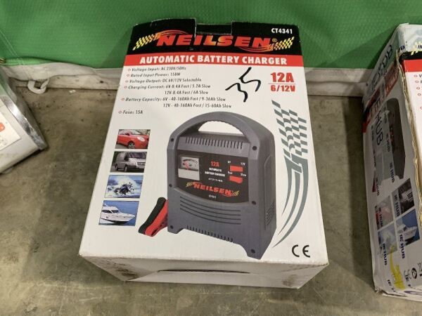 UNRESERVED Neilsen Automatic Battery Charger