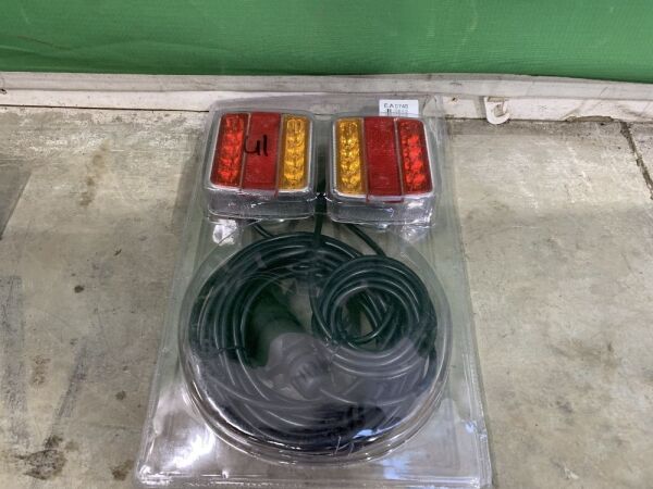 UNRESERVED Trailer Lights