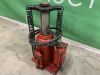 UNRESERVED 20T Air/Hydraulic Jack - 2