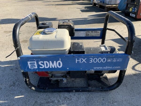 UNRESERVED SDMO HX3000 Petrol Generator