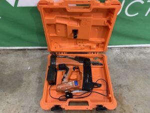 UNRESERVED Spit 800P+ Nail Gun In Case