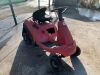 UNRESERVED Castle Garden Petrol Ride on Mower - 7