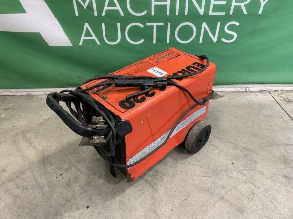 UNRESERVED Evrarc 320 220v Welder