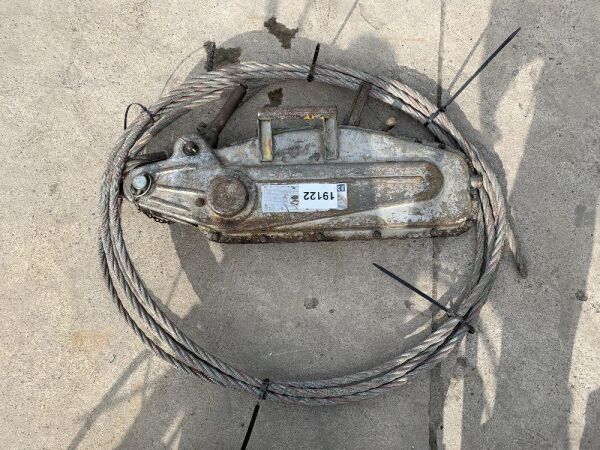 UNRESERVED Large Tirtor Cable Puller