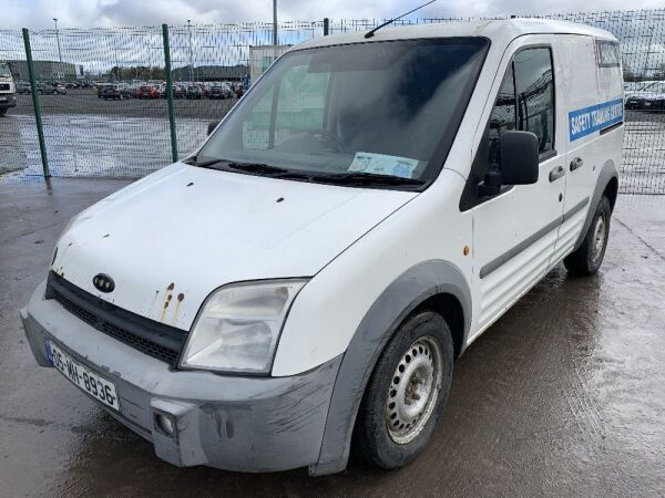 UNRESERVED 2005 Ford Transit T200 Van