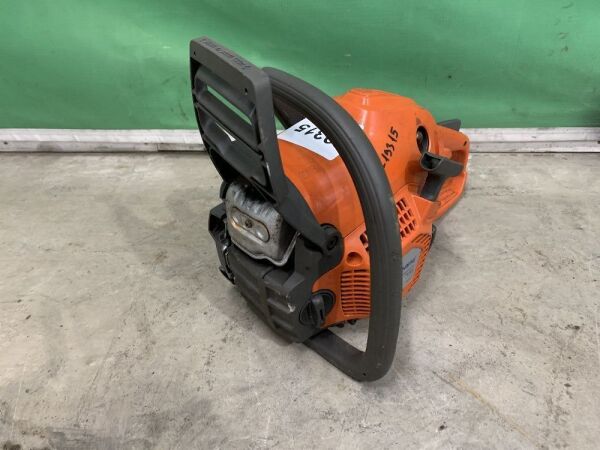 UNRESERVED Husqvarna 135 Petrol Chainsaw