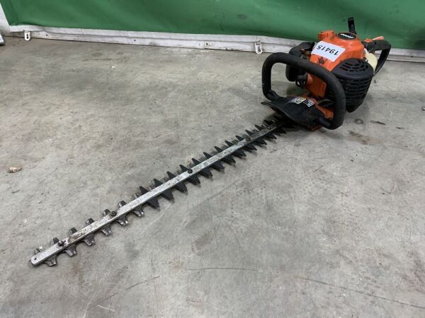 UNRESERVED Echo Petrol Hedge Trimmer