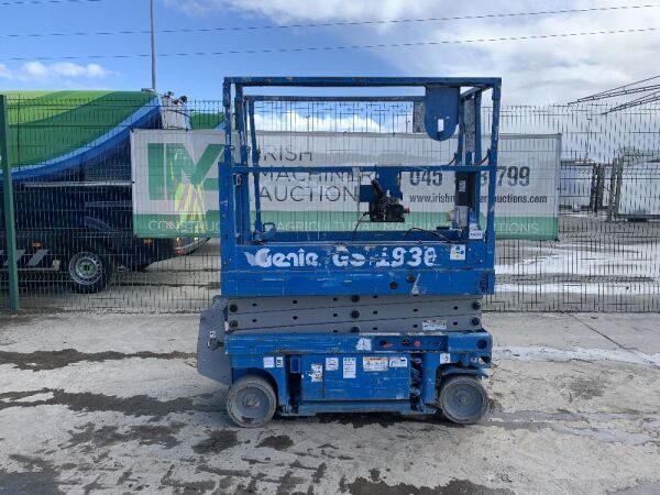 UNRESERVED Genie GS1930 Electric Scissors Lift